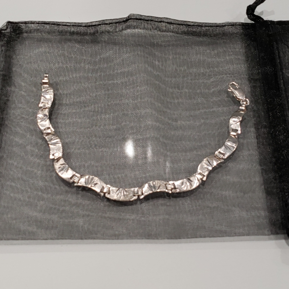 Vintage Solid Sterling Silver Bracelet - image 1